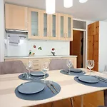Apartma Prisank *